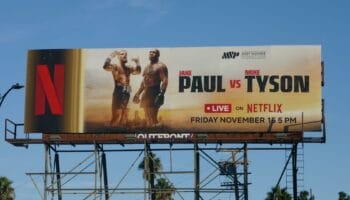 Tyson vs Paul : Le Combat le Plus Improbable de l'Histoire de la Boxe