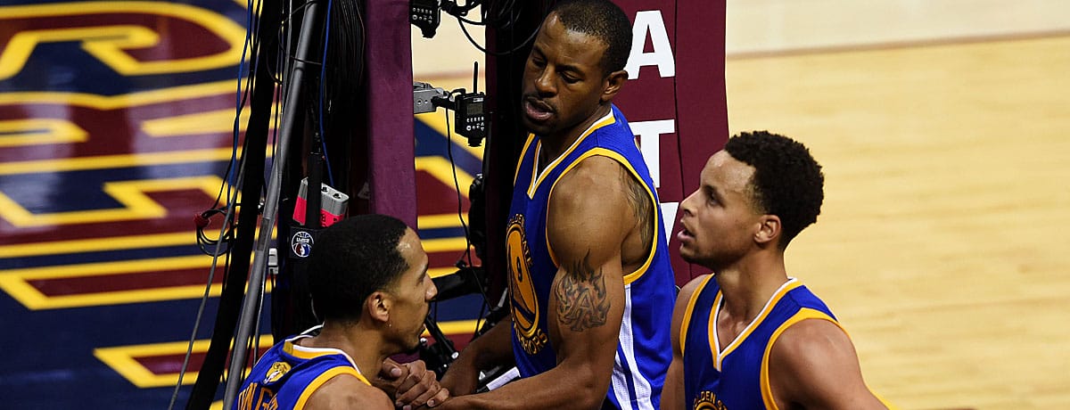NBA-Playoffs: Curry & Co. zeigen Muskeln!
