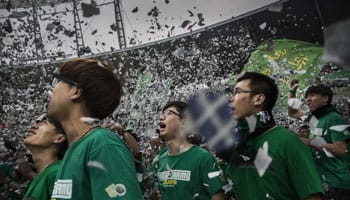 Super League in China: Mit Geldregen zur Fußballmacht!