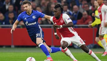 Schalke 04 - Ajax Amsterdam: Eurofighter unter Zugzwang