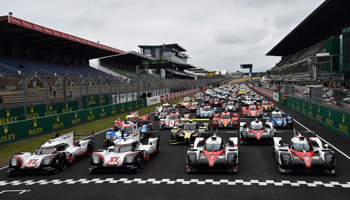 24 Stunden von Le Mans: Einsamer Kampf im Rekordfeld