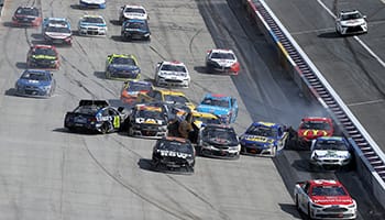 NASCAR Go Bowling 235: Ungewohntes Straßenrennen