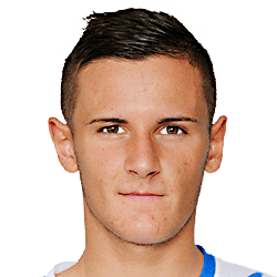 Shani Tarashaj Shani Tarashaj