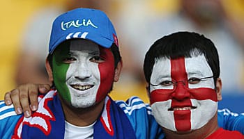 England - Italien: Top-Teams laufen Erwartungen hinterher