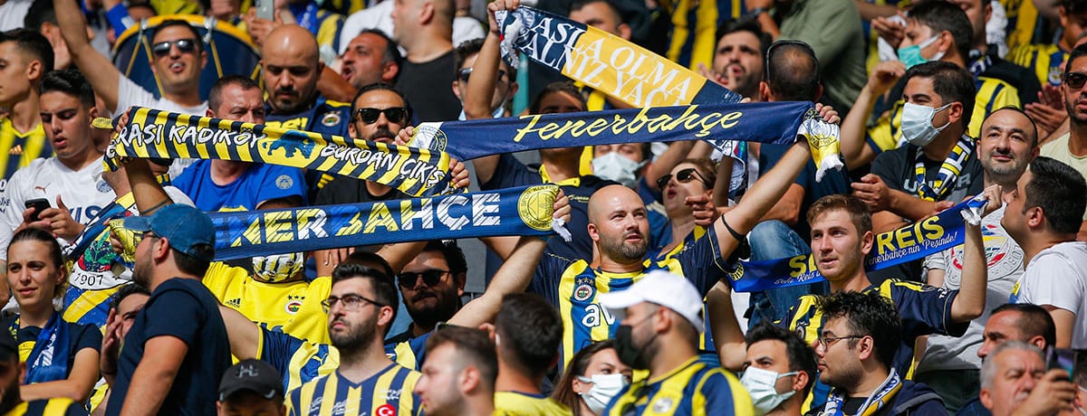 Fenerbahce Istanbul: So läuft es für Mesut Özil und Max Meyer