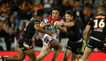 wests tigers - newcastle knights