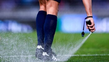 Los árbitros de LaLiga española de la temporada 2022/23 | fútbol | bwin