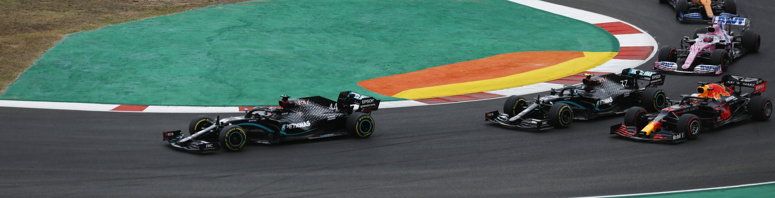 GP Portogallo: testa a testa entusiasmante tra Hamilton e Verstappen