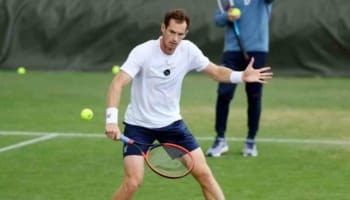 Tennista britannico che si allena